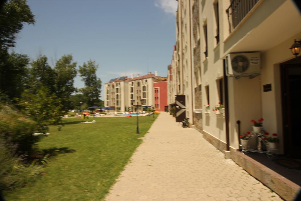 Menada Rocamar Apartments Tsarevo Exterior foto
