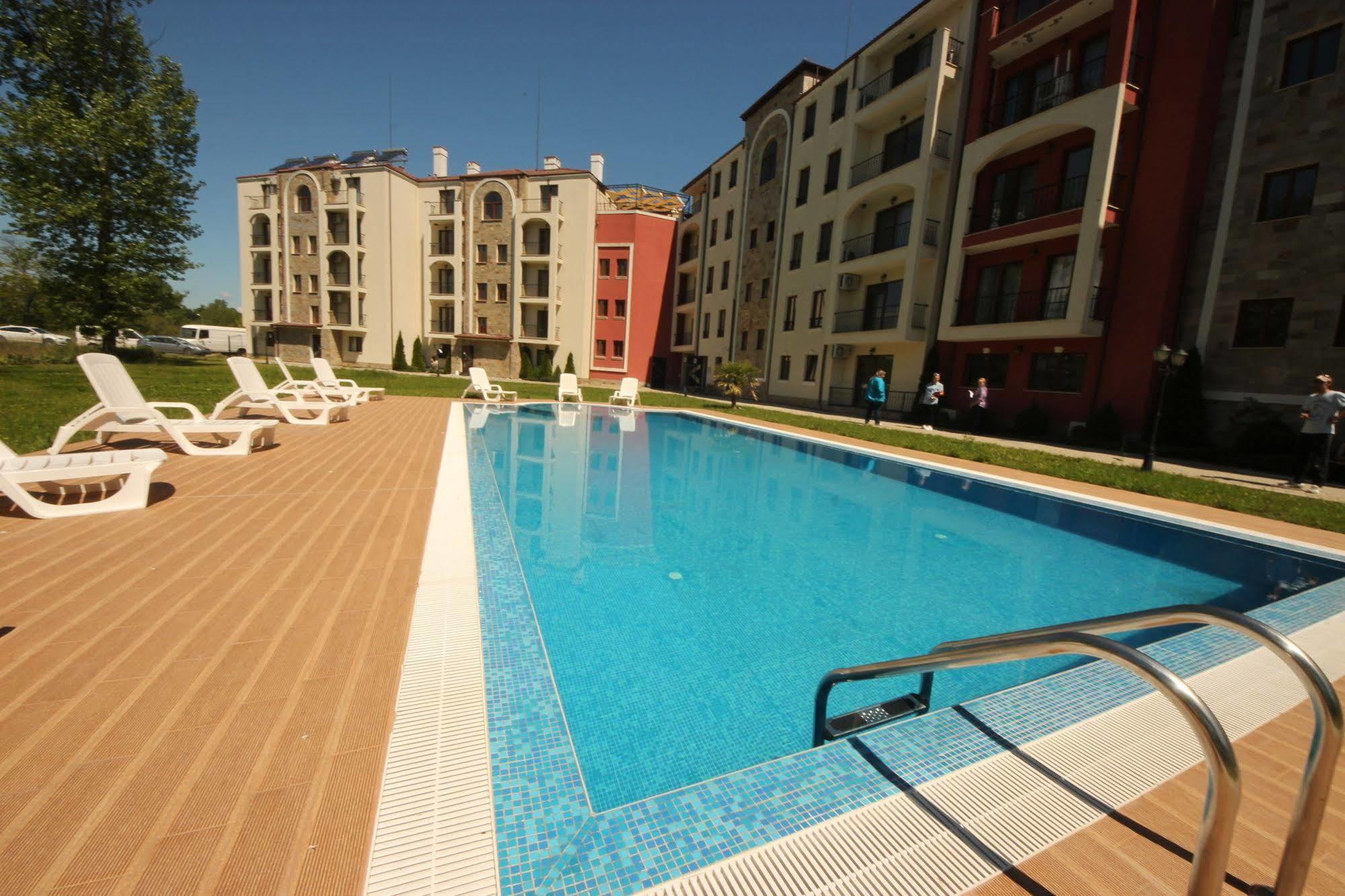 Menada Rocamar Apartments Tsarevo Exterior foto
